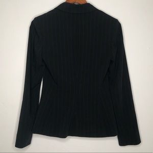 H&M Jackets & Coats - H&M pinstripe blazer size 4 H&M Jackets & Coats - H&M pinstripe blazer size 4
